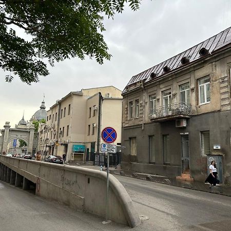 Apartment In The Center Of Tbilisi Exterior foto